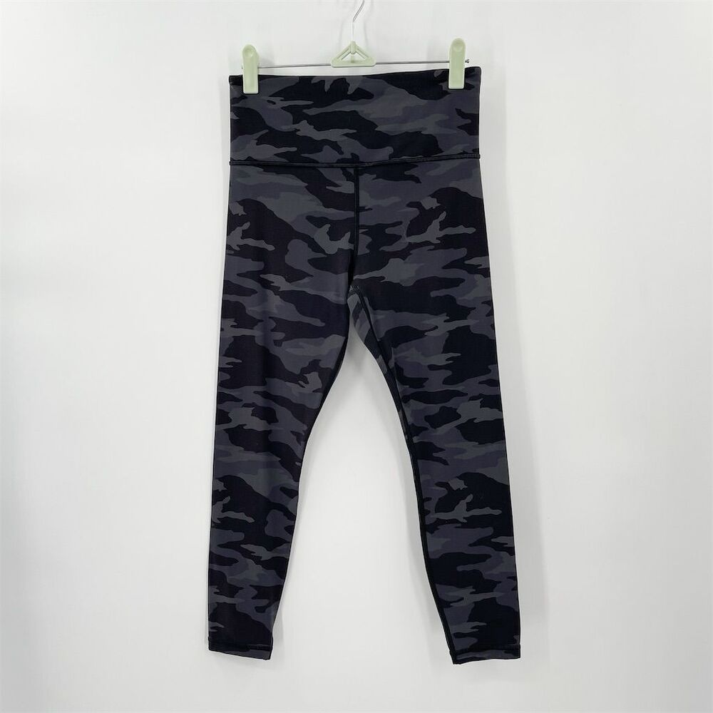 Athleta Elation 7/8 Tight Leggings Size S Black Camo High-Rise Activewear